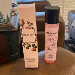 New Mary Kay Confidently You Silkening Dry Oil. Original price $23.00.